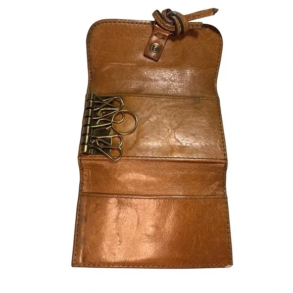 Chloe Black Brown Leather 6 Key Card Holder Snap Closure - Picture 5 of 13